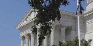 Missouri Supreme Court says governor does have power to order lawmakers to redraw congressional d...